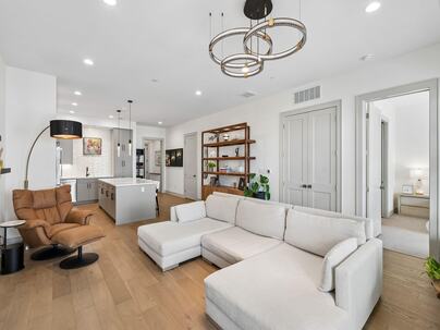 Photo 1 of 25 : 320 Longshore Street, #1034