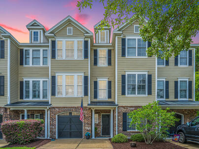 Photo 1 of 25 : 3676 Bagley Drive