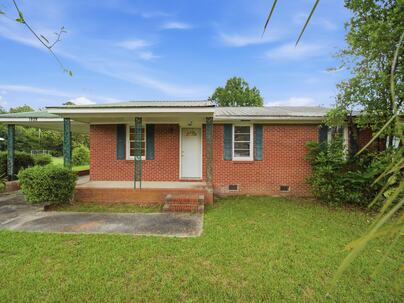 Photo 1 of 25 : 1828 Dellwood Drive