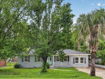 Photo 1 of 25 : 5917 Hagood Avenue