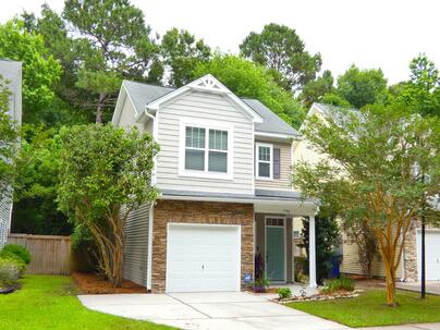 Photo 1 of 25 : 1790 Towne Street