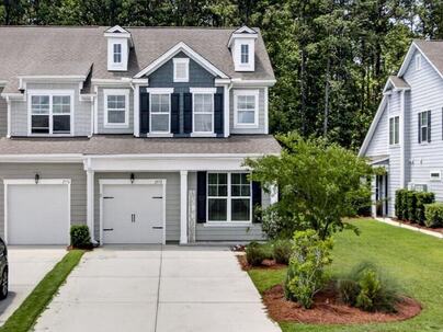 Photo 1 of 25 : 2572 Kingsfield Street