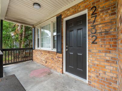 Photo 1 of 13 : 2732 Houston Street