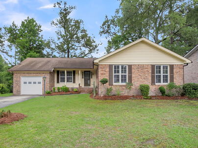 Photo 1 of 25 : 8310 Greenridge Road