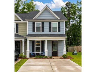 Photo 1 of 25 : 515 Green Fern Drive