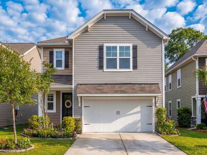 Photo 1 of 21 : 3822 Sawmill Court