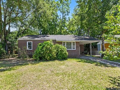 Photo 1 of 24 : 2755 Louise Drive