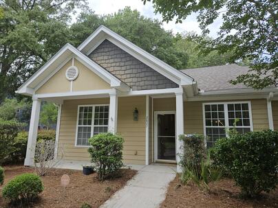 Photo 1 of 25 : 2827 Sweetleaf Lane