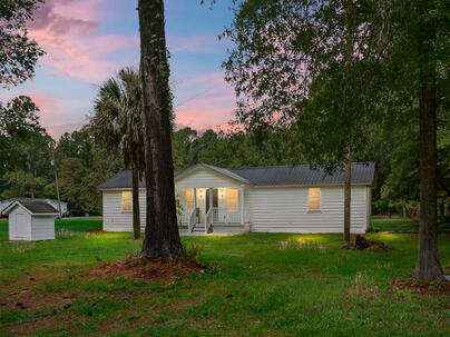 Photo 1 of 25 : 1393 Harristown Road
