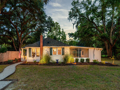 Photo 1 of 25 : 2811 Koger Lane