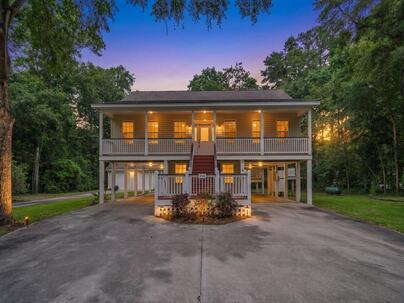 Photo 1 of 25 : 914 Claussen House Drive