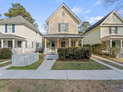 Photo 1 of 25 : 1307 Broad Street
