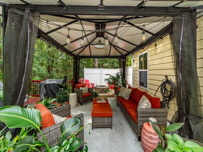 Photo 1 of 25 : 313 Grand Palm Lane