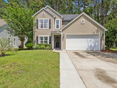 Photo 1 of 25 : 7 Longleaf Court