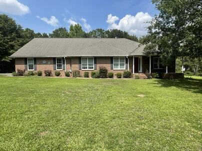 Photo 1 of 25 : 1440 Fellowship Drive