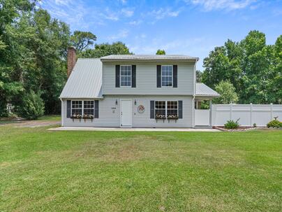 Photo 1 of 25 : 4339 Pinewood Circle