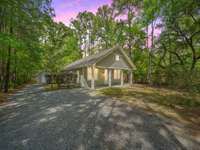 Photo 1 of 25 : 6037 Chisolm Road
