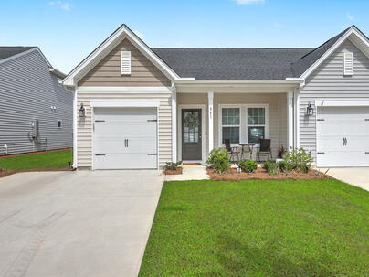 Photo 1 of 25 : 941 Dusk Drive