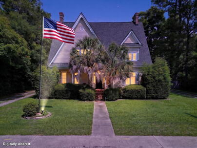 Photo 1 of 25 : 650 Hampton Street