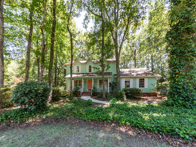 Photo 1 of 25 : 1071 Deleisseline Boulevard
