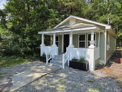 Photo 1 of 5 : 4717 Mint Avenue