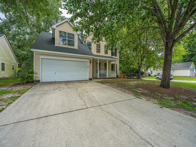 Photo 1 of 25 : 8506 Falling Leaf Lane