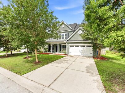 Photo 1 of 25 : 8485 Middle River Way