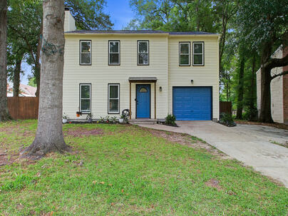 Photo 1 of 25 : 103 Miller Court