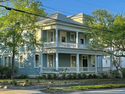 Photo 1 of 15 : 518 Huger Street