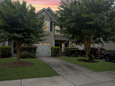 Photo 1 of 25 : 1083 Bennington Drive