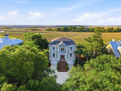 Photo 1 of 25 : 37 Seagrass Lane