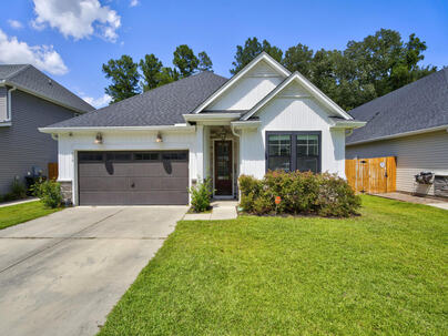 Photo 1 of 25 : 276 Whirlaway Drive