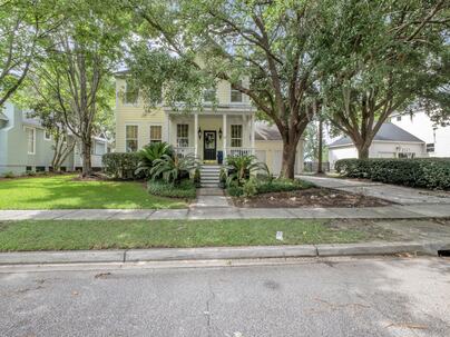 Photo 1 of 25 : 112 Cartright Street