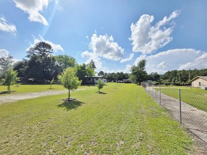 Photo 1 of 22 : 155 Stumphole Road