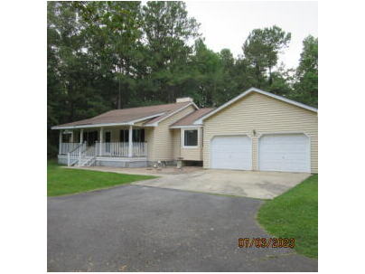 Photo 1 of 11 : 302 Summerset Lane