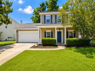 Photo 1 of 25 : 391 Twelve Oak Drive