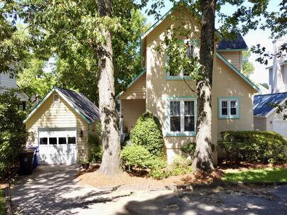 Photo 1 of 25 : 781 Lake Frances Drive