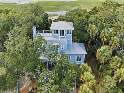 Photo 1 of 25 : 3019 Buccaneer Road