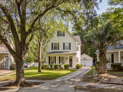 Photo 1 of 25 : 2340 Kennison Lane