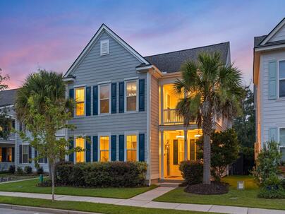 Photo 1 of 25 : 1977 Shadetree Boulevard
