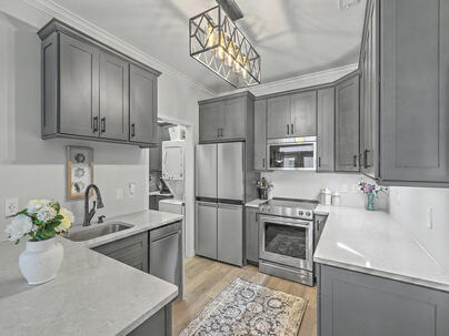 Photo 1 of 25 : 130 River Landing Drive, #3120