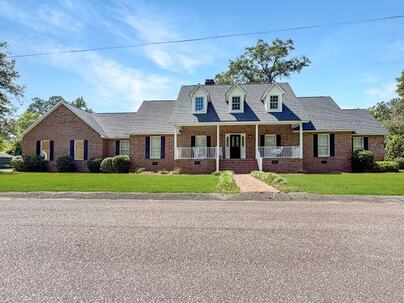 Photo 1 of 25 : 117 Weathers Street