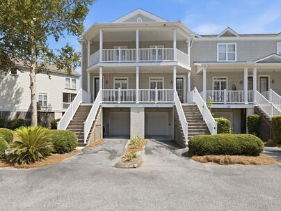 Photo 1 of 25 : 1601 Hopeman Lane, #1601