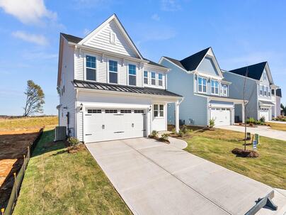 Photo 1 of 25 : 219 Crosswick Street