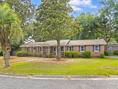 Photo 1 of 25 : 5301 Helene Drive