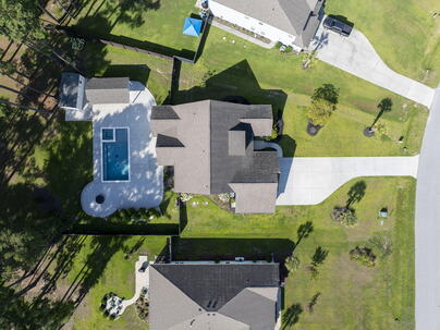 Photo 1 of 25 : 421 Bowstring Drive