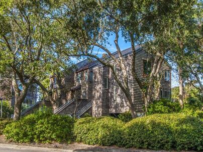 Photo 1 of 25 : 4374 Sea Forest Drive