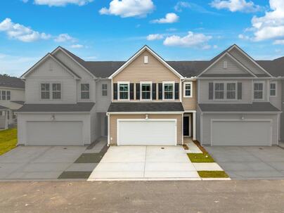 Photo 1 of 1 : 143 Green Thistle Way