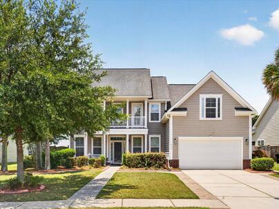 Photo 1 of 25 : 217 Palmetto Village Circle