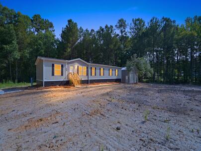 Photo 1 of 25 : 329 Hickory Nut Way